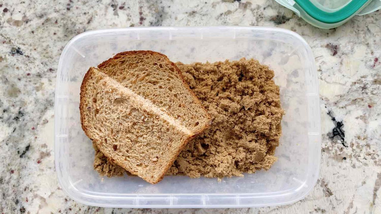 How To Soften Brown Sugar With Bread