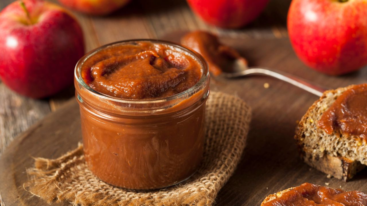 How to Make Apple Butter: A Delicious and Easy Recipe