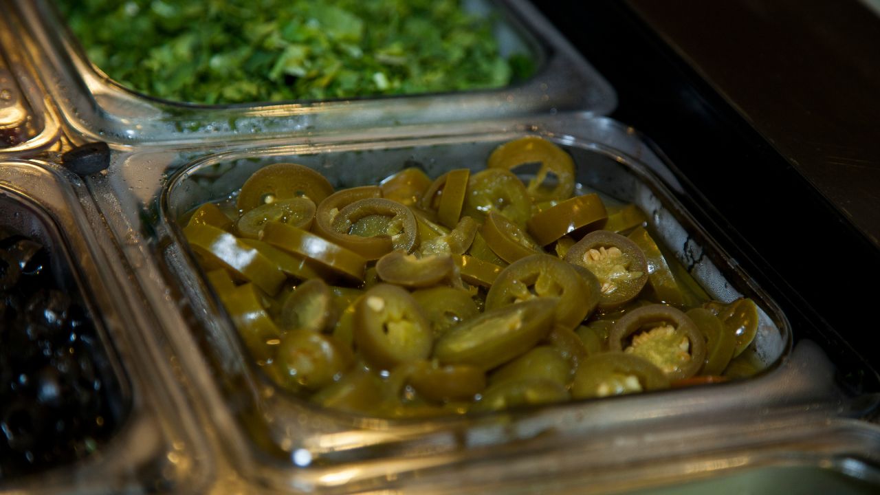 How to Pickle Jalapeños: Quick Pickling Method