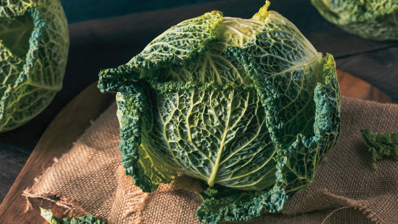 How to Cook Cabbage: A Simple and Delicious Guide