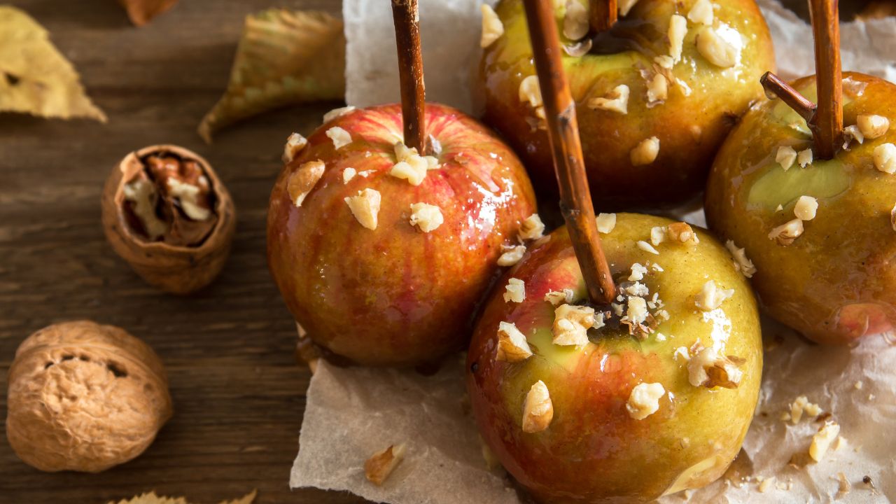 How to Make Caramel Apples: A Delicious for Any Occasion
